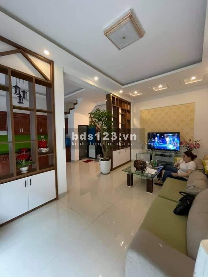 Bán nhà phố Yên Hòa Quận Cầu Giấy 4 tầng cực chất cực đỉnh giá 4,7 tỷ (có thương lượng)