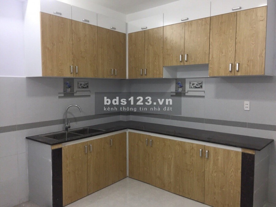 Chính chủ cần bán nhà nở hậu Âu Cơ diện tích 72 m2, HXH, giá chỉ 3.5 tỷ