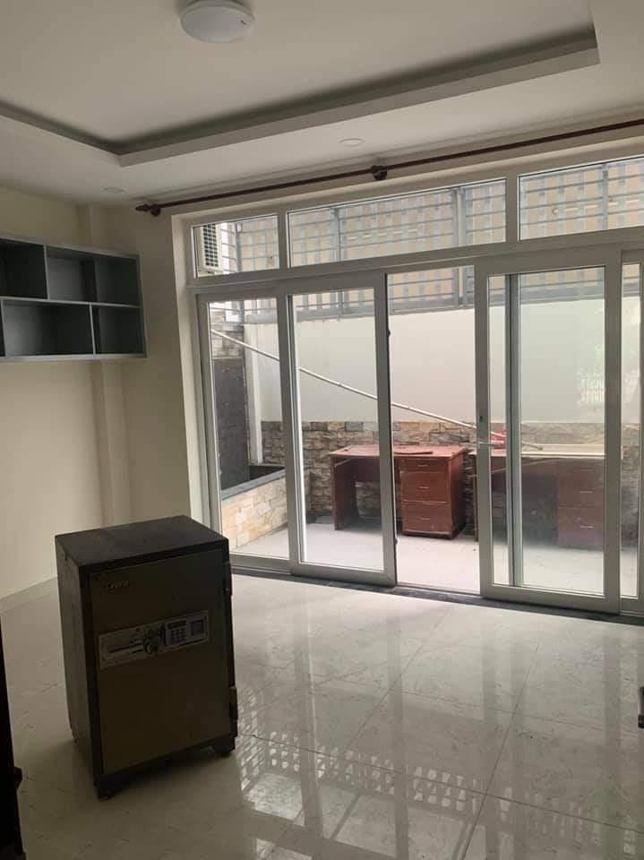 Cần bán nhà mặt tiền cực đẹp cho kinh doanh buôn bán khu dân cư Him Lam Quận 7