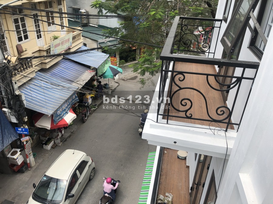 Mặt phố trung tâm Quận Hoàng Mai, dt 45m2 xây mới có thang máy, SĐCC.