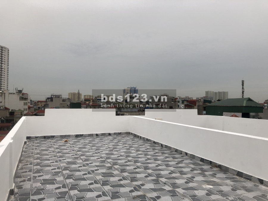 Mặt phố trung tâm Quận Hoàng Mai, dt 45m2 xây mới có thang máy, SĐCC.