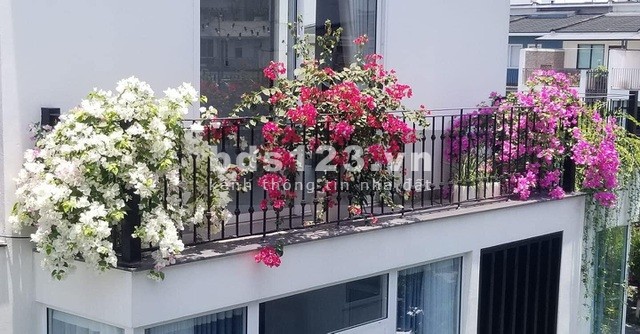 Bán nhà An Dương Vương, Tây Hồ, ô tô đổ cổng lô góc nhà mới tinh dt 30m2, 5 tầng, giá 3 tỷ