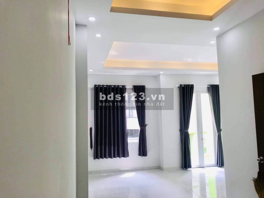 Bán nhà hẻm ô tô ngay chợ Sơn Kỳ, Celadon City, 4 tầng, dt 4x20M giá 6.5 Tỷ.