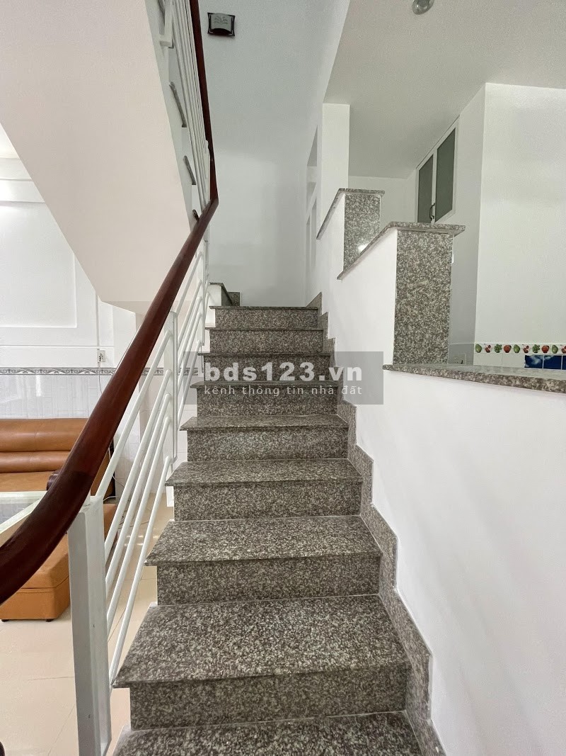 Nhà hẻm Quang Trung Quận Gò Vấp, diện tích sử dụng 39m2, 2 phòng ngủ, giá 4,6 tỷ