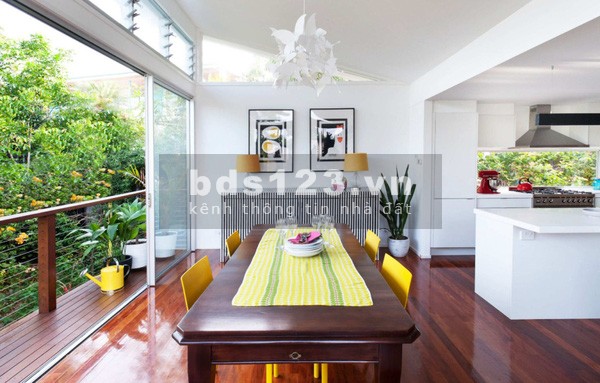 Bán nhà An Dương Vương, Tây Hồ, ô tô đổ cổng lô góc nhà mới tinh dt 30m2, 5 tầng, giá 3 tỷ