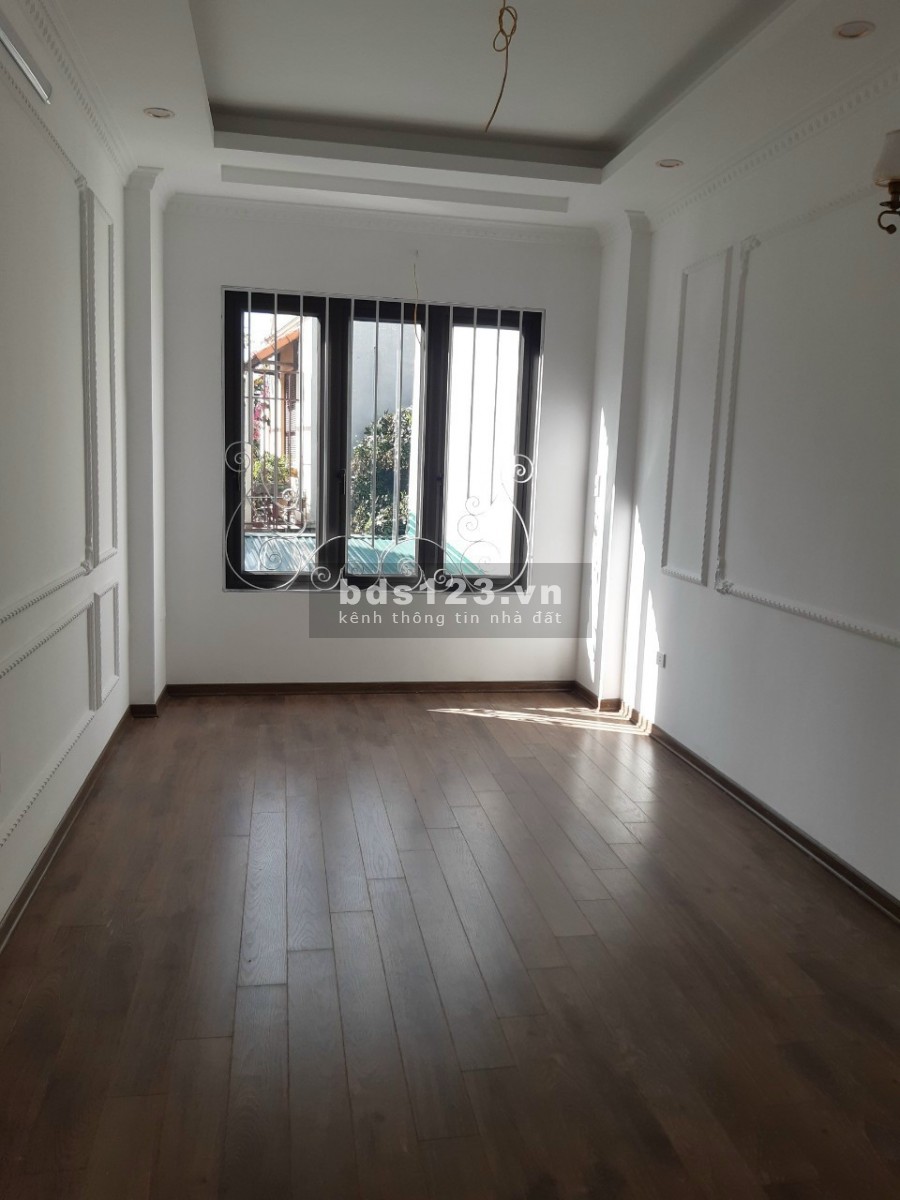 NHà mới chỉ 2,1 tỷ Lung linh, vị trí xinh xinh ngay cạnh Vinhome riverside