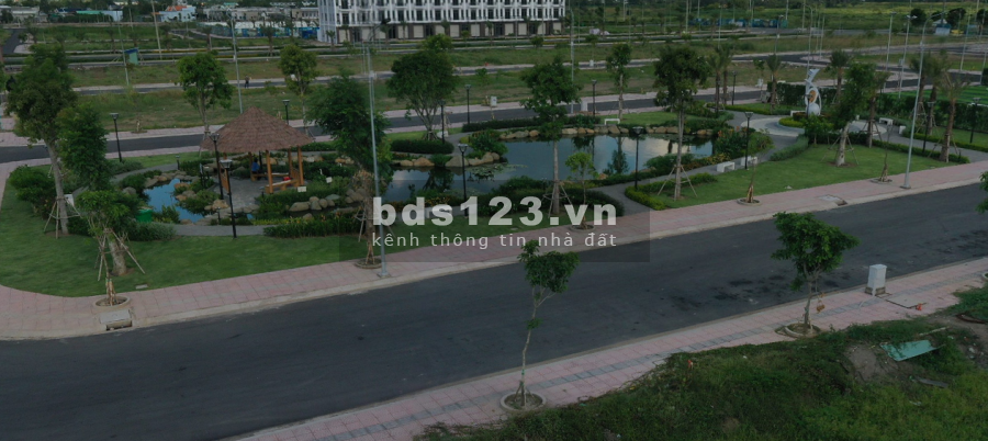 Nhà mới xây 100%, hoàn thiện năm 2021, thiết kế 1 trệt 2 lầu, giá bán chỉ 2.5 tỷ