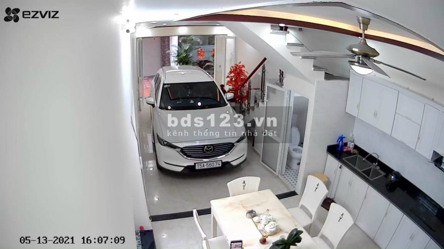 Sở hữu nhà 3 tầng Văn Cao oto vào nhà chỉ với 3,35 tỷ Ngõ nông, đường to, oto đỗ cửa