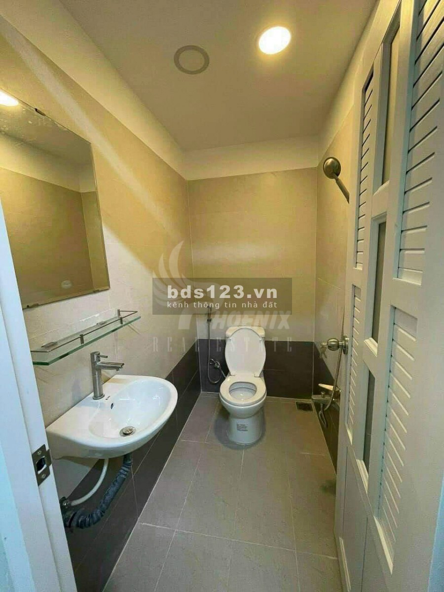 Chính chủ ngộp ngân hàng bán nhà Tân Phú 49m2 1 lầu 1 lửng hẻm ô tô 4m