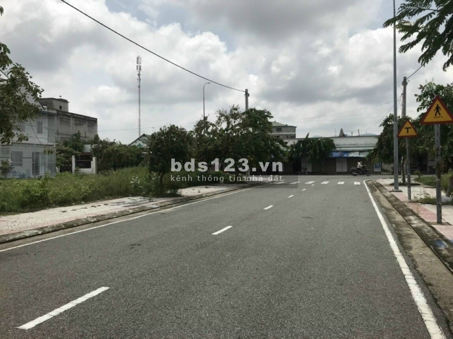 Chủ kẹt tiền bán gấp lô đất 5x25 (124m2) - ngay TĐC Tân Hòa- TX Phú Mỹ