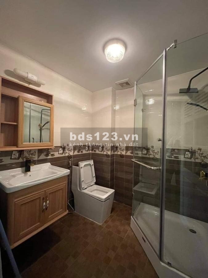 Bán nhà PL ô tô đỗ cửa ngõ 175 Lạc Long Quân dt 49m2, 4 tầng giá 6,85 tỷ. LH 0912442669