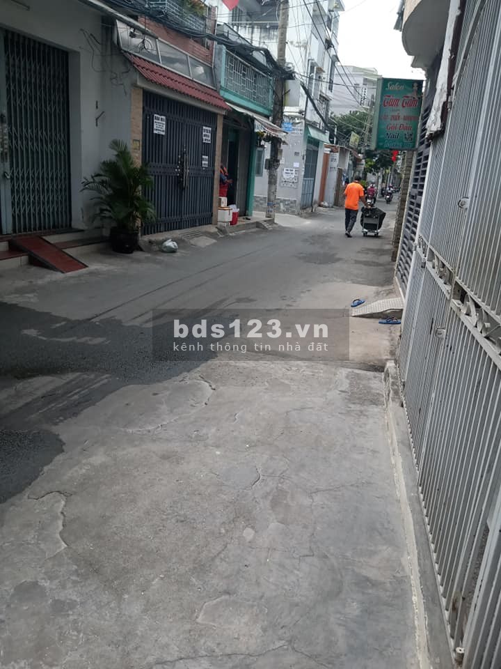 Nhà hẻm xe hơi Bùi Quang Là tặng hết Nội Thất, ngập tràn tiện ích, sổ chính chủ