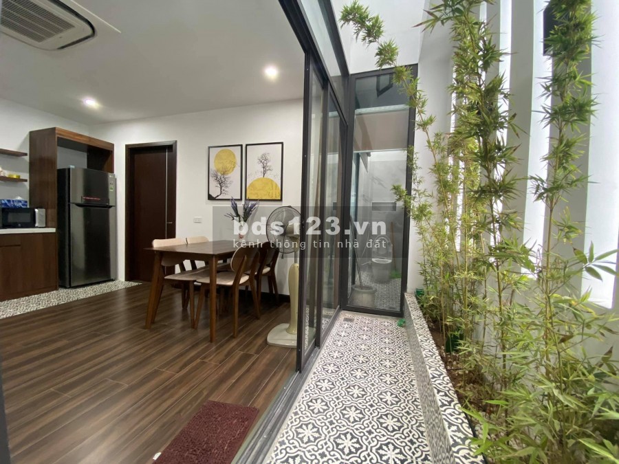 Bán nhà mặt phố Hồ Tùng Mậu, Cầu Giấy 7 tầng thang máy thông sàn giá 22.5 tỷ.
