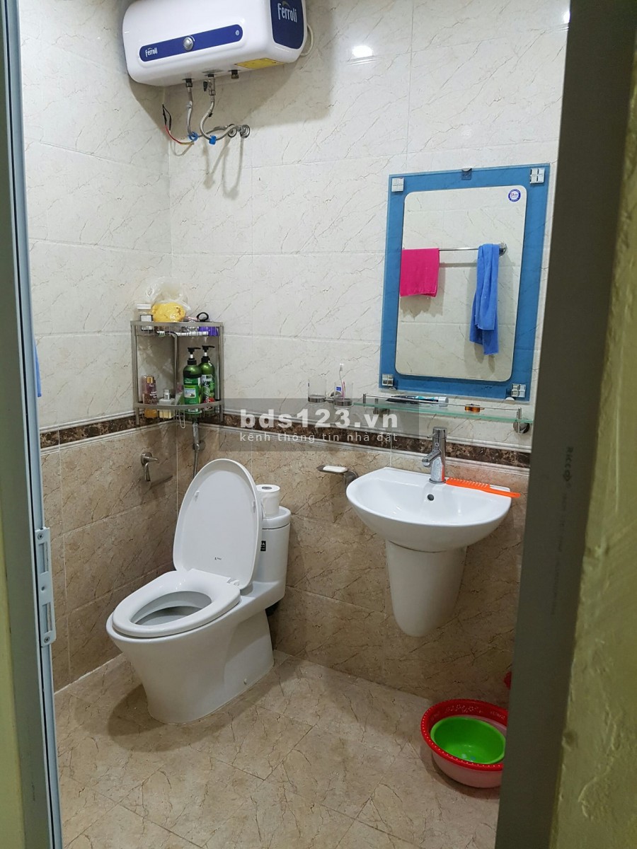 Bán nhà cực rẻ dt 40m2, giá 3.15 tỷ, Thuỵ Phương ở ngay ở ô tô, ngõ thông cực hiếm