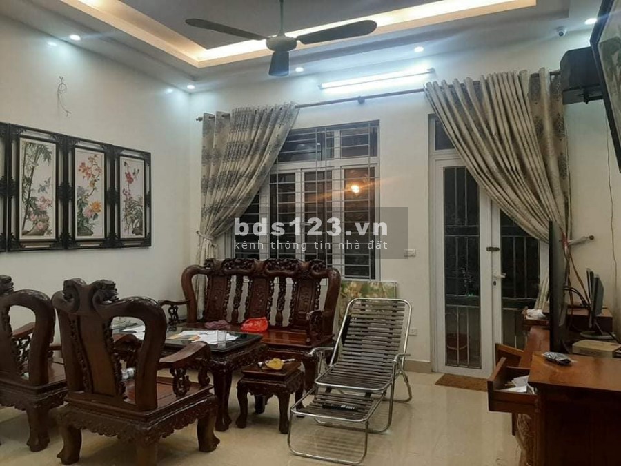 Bán nhà đẹp ở ngay, Phan Đình Giót dt 35m2, 4 tầng, giá bán chỉ 2.9 tỷ Hà Đông