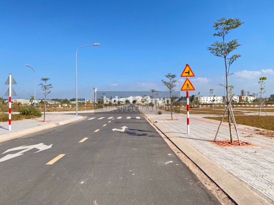 Bán gấp đất nền 100m2 thổ cư tại mặt tiền QL1A KDC Bàu xéo Trảng Bom