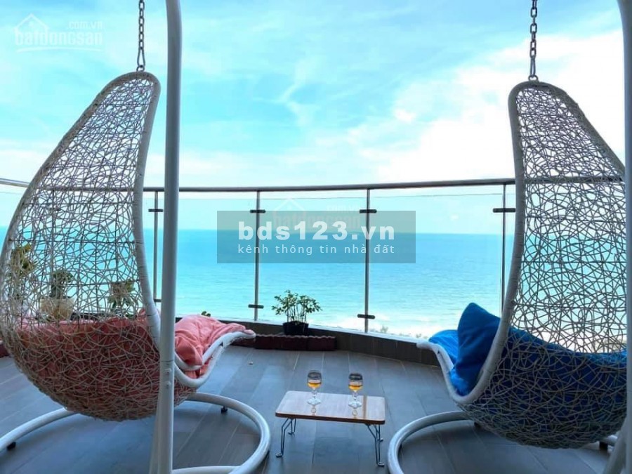 Cần bán căn hộ 3PN tầng cao view biển 3 ban công lớn full nội thất giá chỉ 5,6 tỷ (đã VAT)