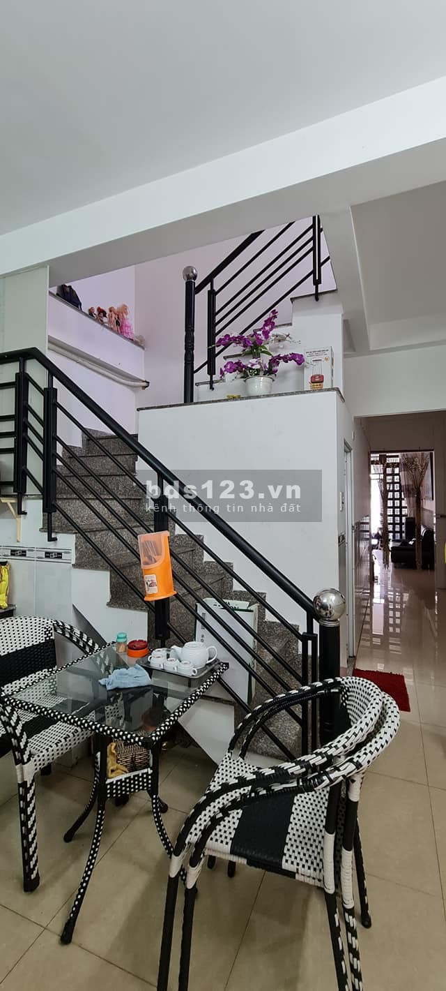 (Quận 12)Nhà đẹp hẻm xe hơi, Nguyễn Văn Qúa, dtsd 56m2, 2 tầng, giá bán 3.6 tỷ