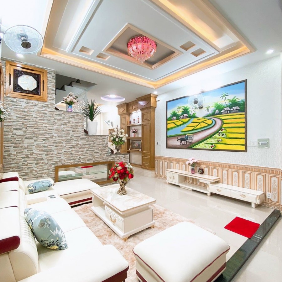 Bán nhà C4 Quận Phú Nhuận Huỳnh Văn Bánh Giá 11.5 Tỷ HXH, Vị Trí đẹp, dân trí cao, Nở Hậu