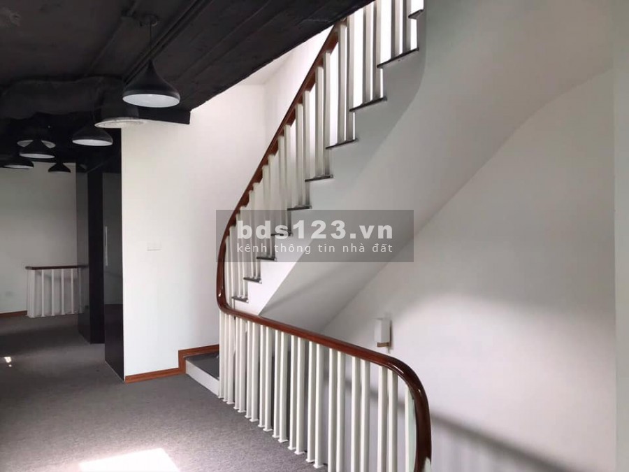 Bán nhà MP Tôn Đức Thắng dtsd 120m 7 tầng mt 4.5m giá chỉ 28.5 tỷ Đống Đa