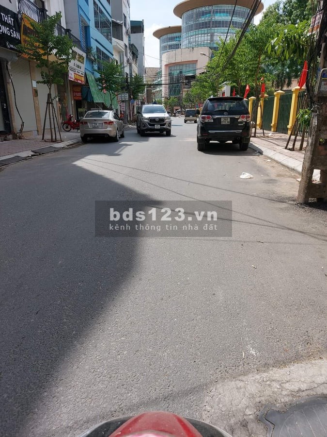 Cực hiếm, Bán lô đất sau huyện ủy Thanh Trì, 56m2, mặt 4.5m chỉ hơn 3 Tỷ