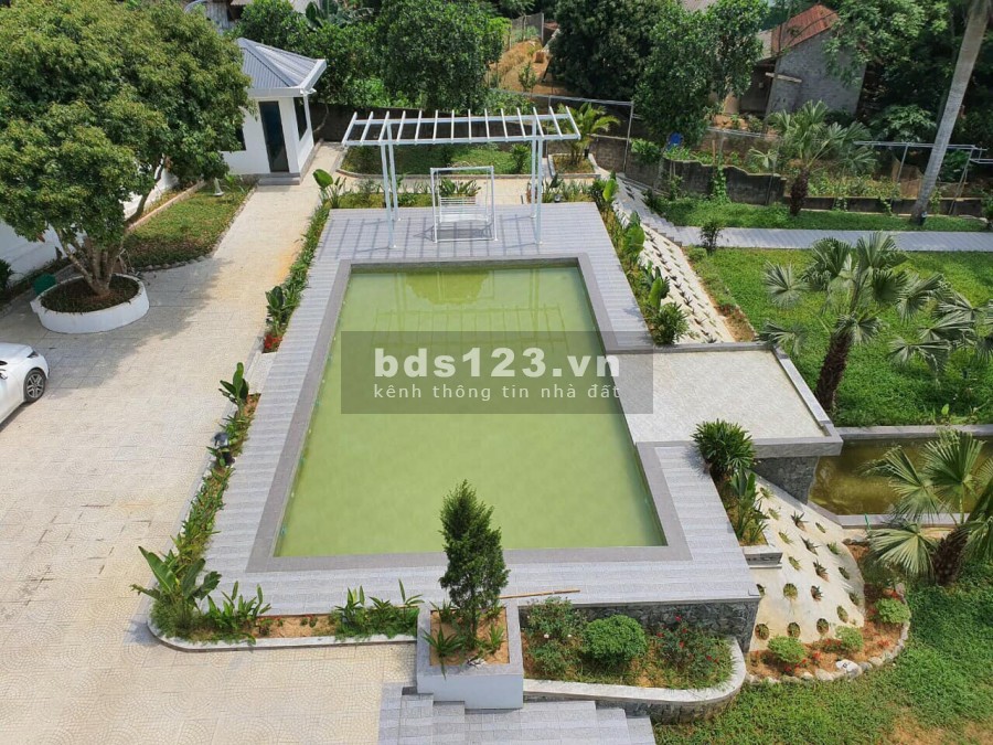 Chuyển nhượng Biệt thự sân vườn Sunny Resort Ba Vì, đẳng cấp Châu Âu, 2700m2, giá 13 tỷ.
