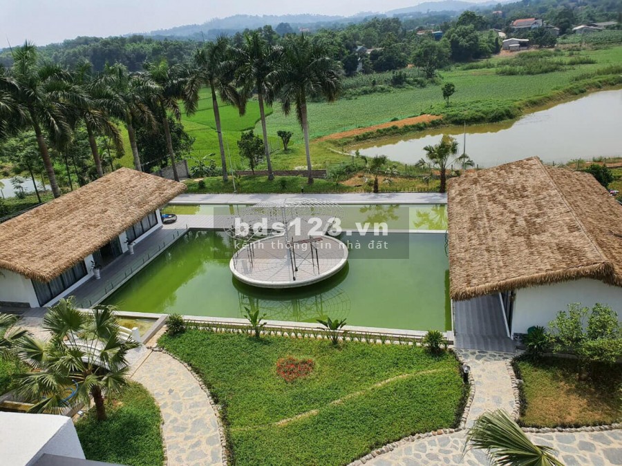 Chuyển nhượng Biệt thự sân vườn Sunny Resort Ba Vì, đẳng cấp Châu Âu, 2700m2, giá 13 tỷ.