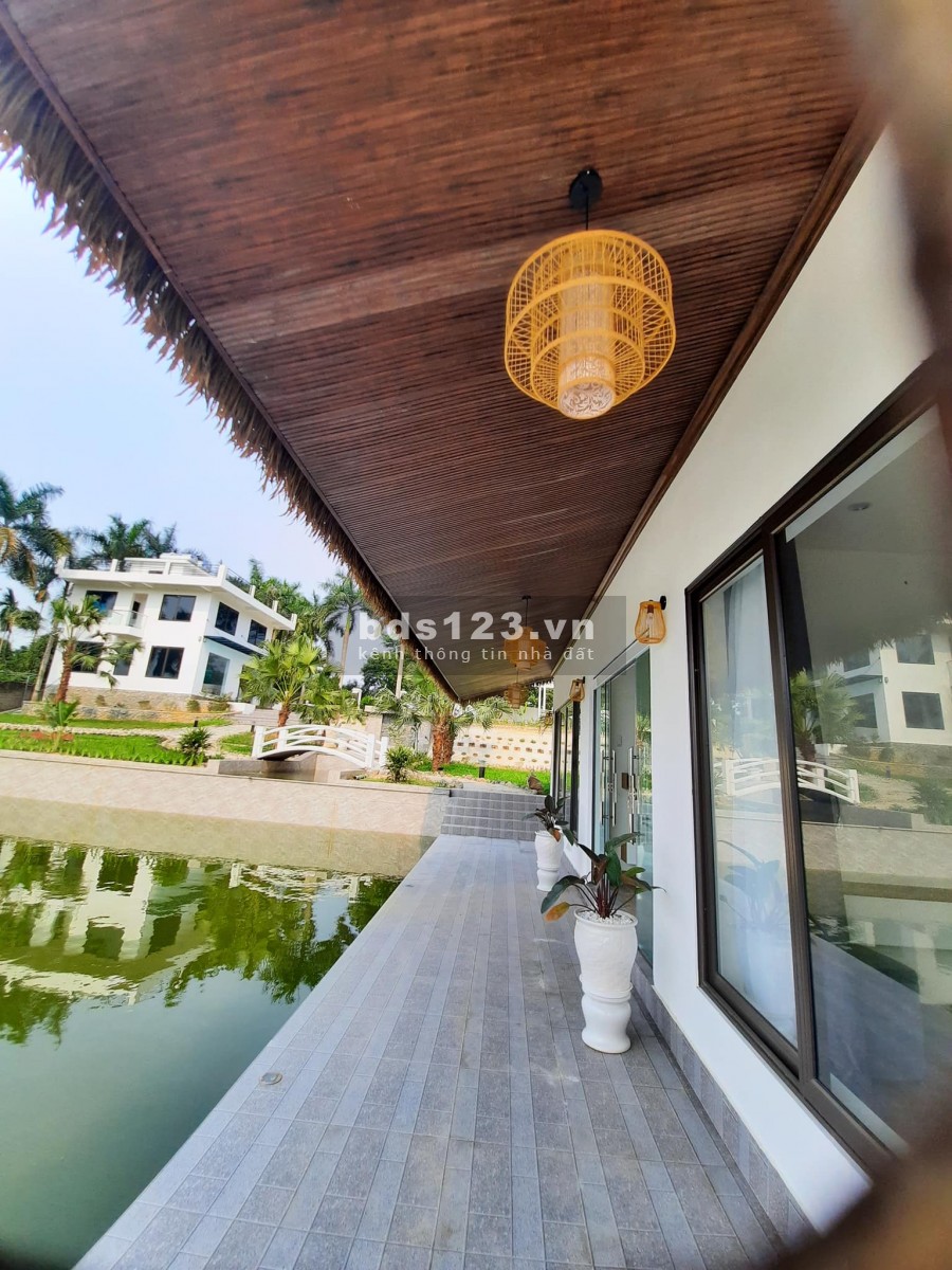 Chuyển nhượng Biệt thự sân vườn Sunny Resort Ba Vì, đẳng cấp Châu Âu, 2700m2, giá 13 tỷ.