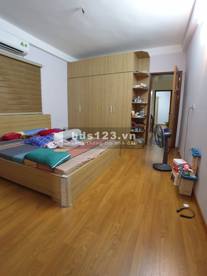 Bán Nhà Phố Bạch Mai Ô Tô Đỗ Cửa Kinh Doanh Sầm Uất Dt 44m x 4T MT 4m Giá 4.6 Tỷ