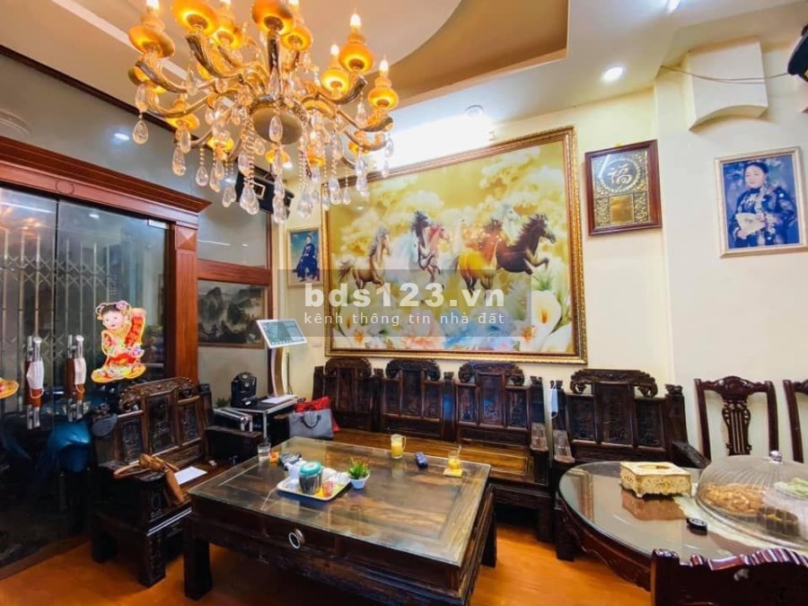Nhà nguyên căn ra phố ô tô kinh doanh diện tích 50m2, 4 tầng, mt 4m, giá 5.3 tỷ