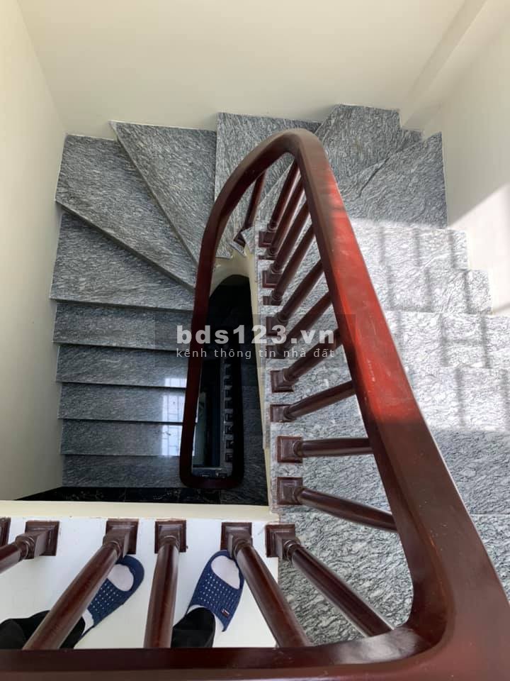 Bán nhà mùa dịch Phố Trạm, Long Biên, 40M, 4T, 2.8 tỷ. Nhanh tay mua ngay kẻo hết!