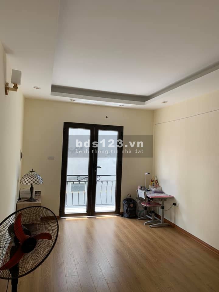 Bán nhà mùa dịch Phố Trạm, Long Biên, 40M, 4T, 2.8 tỷ. Nhanh tay mua ngay kẻo hết!
