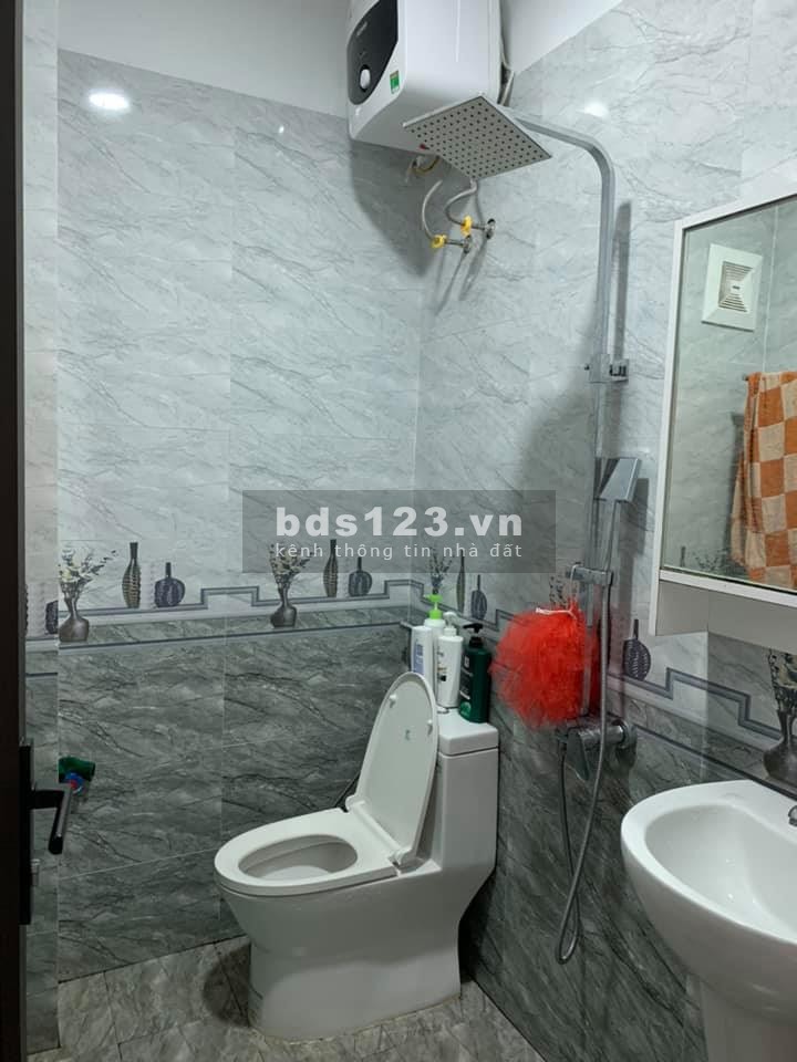 Bán nhà mùa dịch Phố Trạm, Long Biên, 40M, 4T, 2.8 tỷ. Nhanh tay mua ngay kẻo hết!