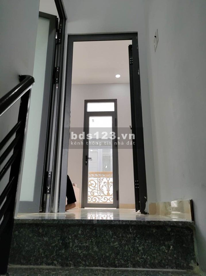 Bán Nhà hẻm xe tải Lũy Bán Bích, Tân Phú giá rẻ 32m2 chỉ 4.2 Tỷ LH0896721788