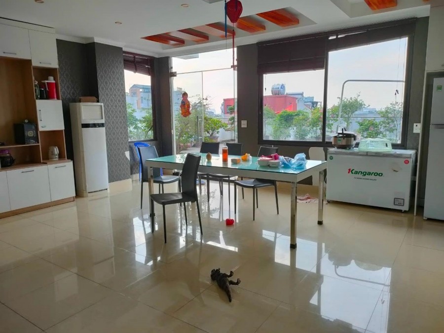 Bán nhà phố Dương Quảng Hàm, lô góc, mt 8m, kinh doanh, dt 85m2,…