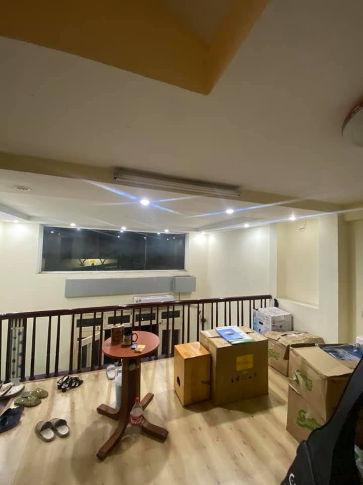 Bán nhà Khuất Duy Tiến, Thanh Xuân, dt 37m2, 5 tầng, ô tô tránh, kd, giá chỉ 8,1 tỷ