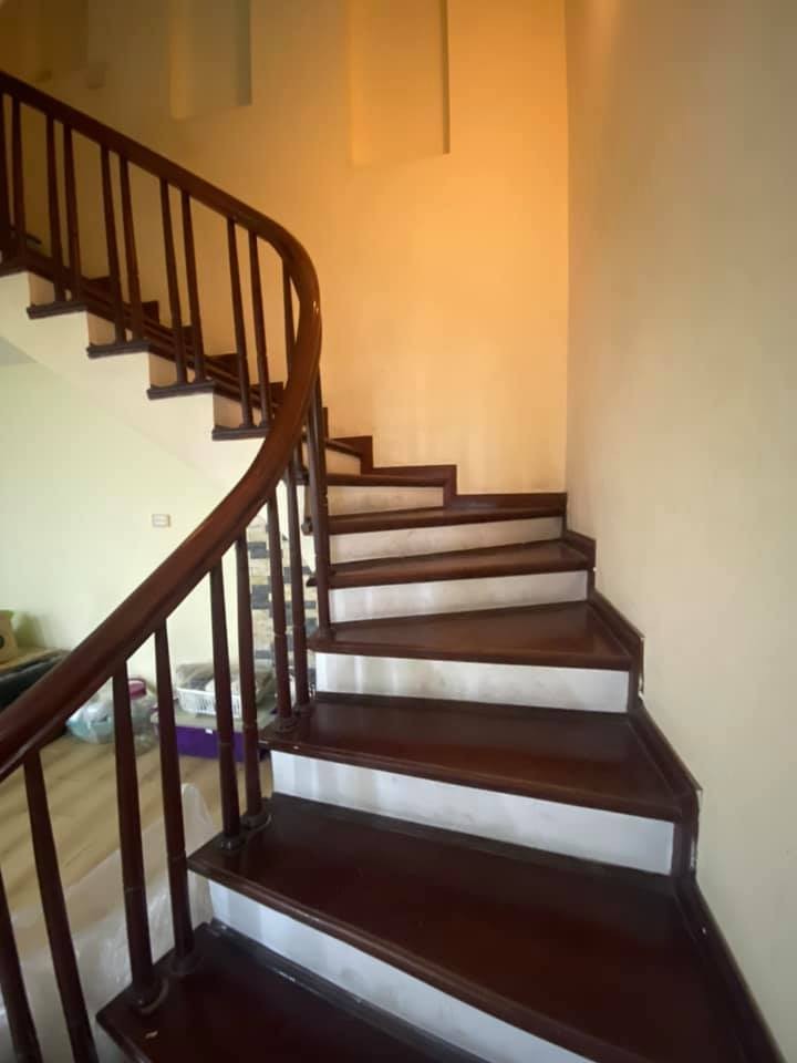 Bán nhà Khuất Duy Tiến, Thanh Xuân, dt 37m2, 5 tầng, ô tô tránh, kd, giá chỉ 8,1 tỷ