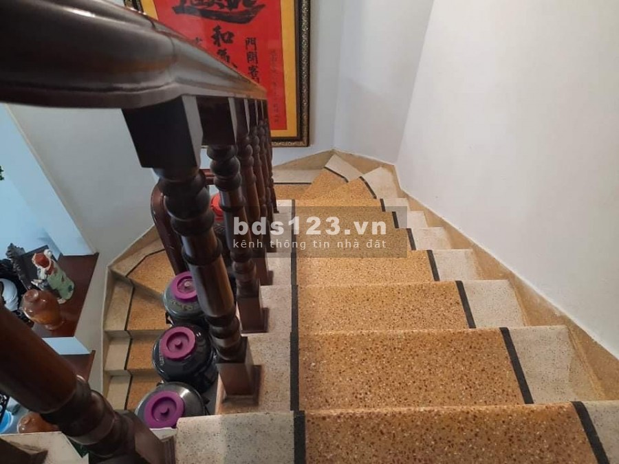 Bán nhà Lê Thanh Nghị, tiện ích quanh nhà ở sướng, dt 41m2, giá 3.3 tỷ (còn TL)