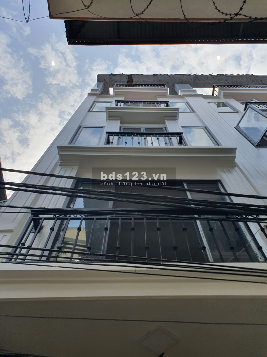 Bán nhà Hoàng Hoa Thám, lô góc, taxi đỗ cửa, 40m2 x 5 tầng x…