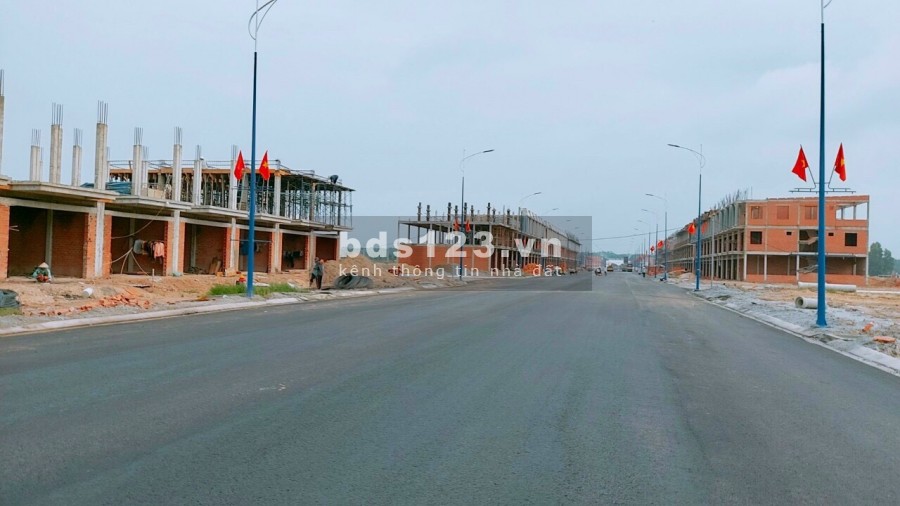 Nợ ngân hàng cần bán lô đát Bàu Bàng lk khu công nghiệp giá 750tr shr