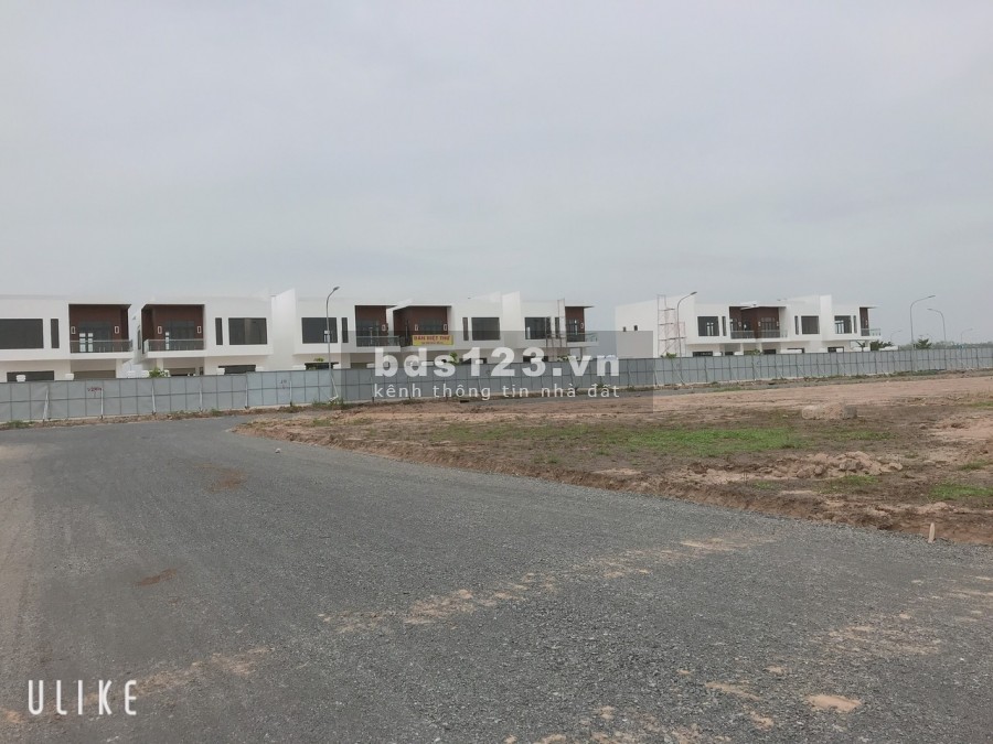 Chỉ 1 tỷ 4 sở hữu ngay lô đất vị trí đắc địa Quốc lộ 1A, sổ hồng riêng hoàn công nhà