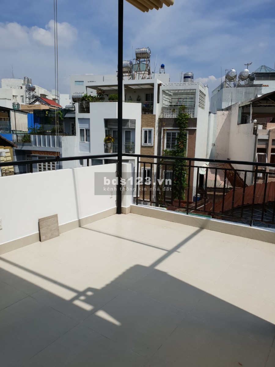 Bán nhà hẻm xe hơi Út Tịch, Tân Bình 4 tầng, btct chỉ nhỉnh 5 tầng, cho thuê 13 triệu/tháng