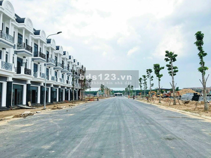 Cetury City khu đô thị thương mại dịch vụ đẳng cấp, chỉ cách sân bay long thành 2km
