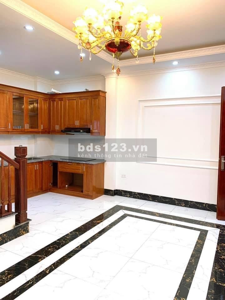 Bán nhà thu hồi vốn gấp nhà Cổ Linh Thạch Bàn vài bước ra Aeon Mall giá thương lượng