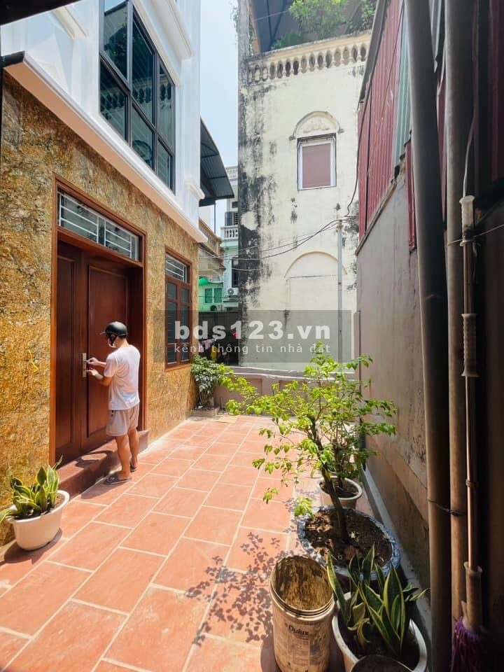 Bán gấp nhà ở Xuân Đỉnh, đã hoàn thiện đẹp lung linh, nhà mới hoàn thiện, ngõ to như phố