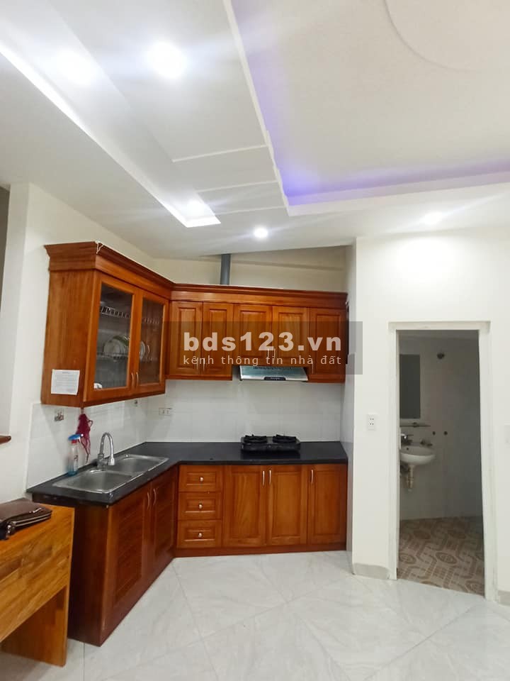 Nhà Đẹp Tố Hữu, Lô Góc, diện tích 37m2, 3 tầng, mặt tiền 4.2m giá 2,15 tỷ