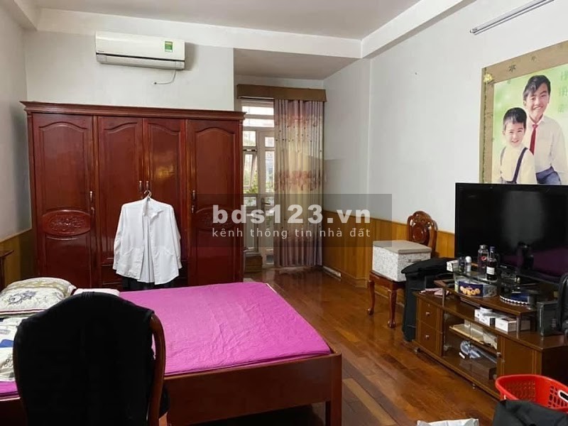 Chính chủ bán nhà mặt tiền chợ hạnh thông tây, làm CHDV 4 tầng, dt 90m2, giá bán 13,8 tỷ
