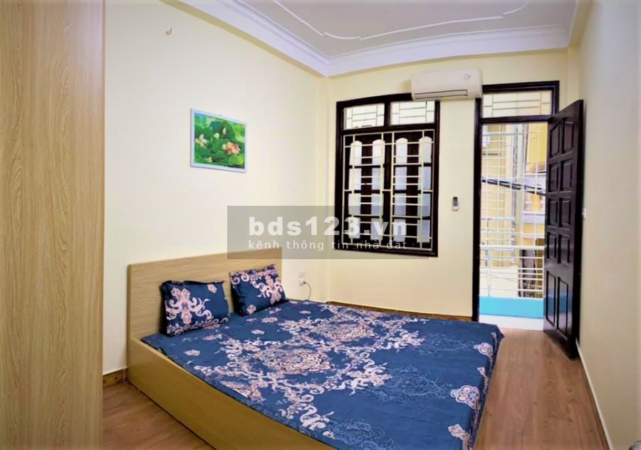 Bán Nhà Mặt Ngõ Hoàng Mai Ba Gác Tránh SH, KD 33/35m, 4 Tầng, Giá 3.45 Tỷ.