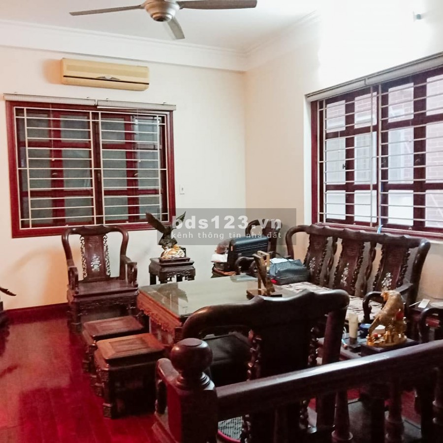 Bán nhà đẹp 3 thoáng, ô tô vào nhà tại Ngọc Lâm, Long Biên, dt 80m2, 5 tầng, giá 8.9 tỷ, tl