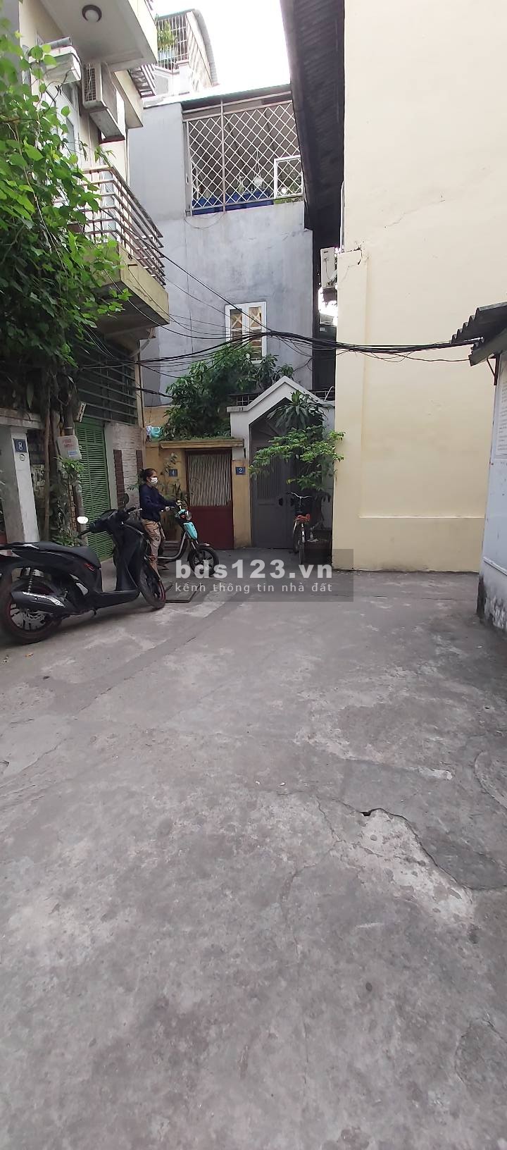 Bán nhà nguyên căn cực hiếm Lê Hồng Phong, Ba Đình, dt 51m2, mt 3.1m giá nhỉnh 7 tỷ, lhc 0975513371